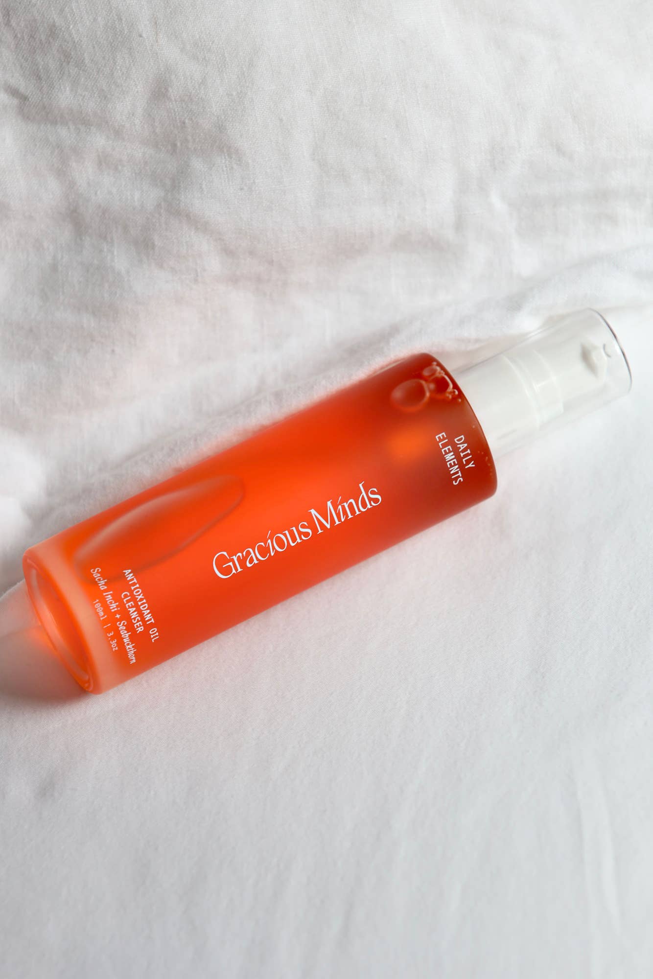 Gracious Mind Anrioxidant oil cleaser bottle
