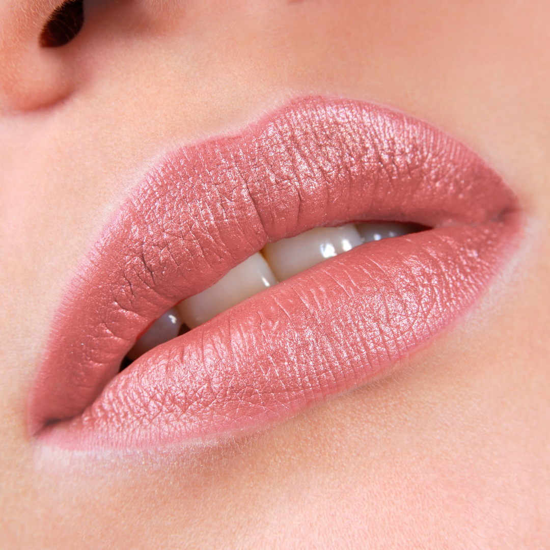 Lips with Avocado Zinc Lip and Cheek tint berry colour