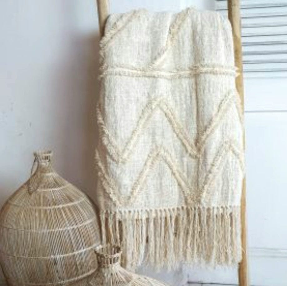 Simply Hygge Living Throw Arini Tufted Tassel Throw