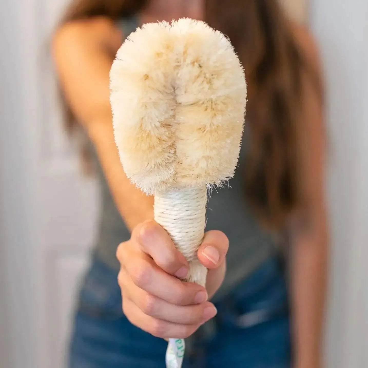 SNACC BEAUTY Body Brush Natural Sisal Dry Body Brush – Exfoliating Spa Brush for Bath & Shower