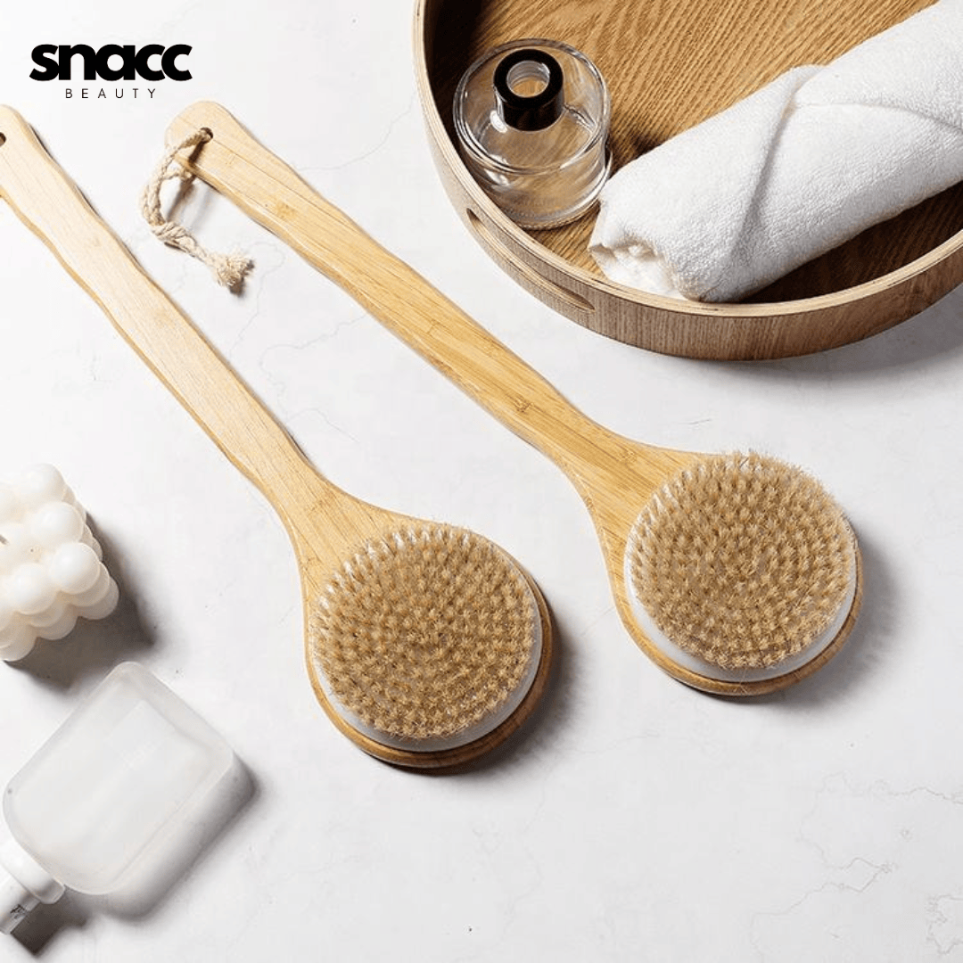 SNACC BEAUTY Body Massage Brush Long Bamboo Handle Exfoliating Body Brush 40cm - Snacc Beauty