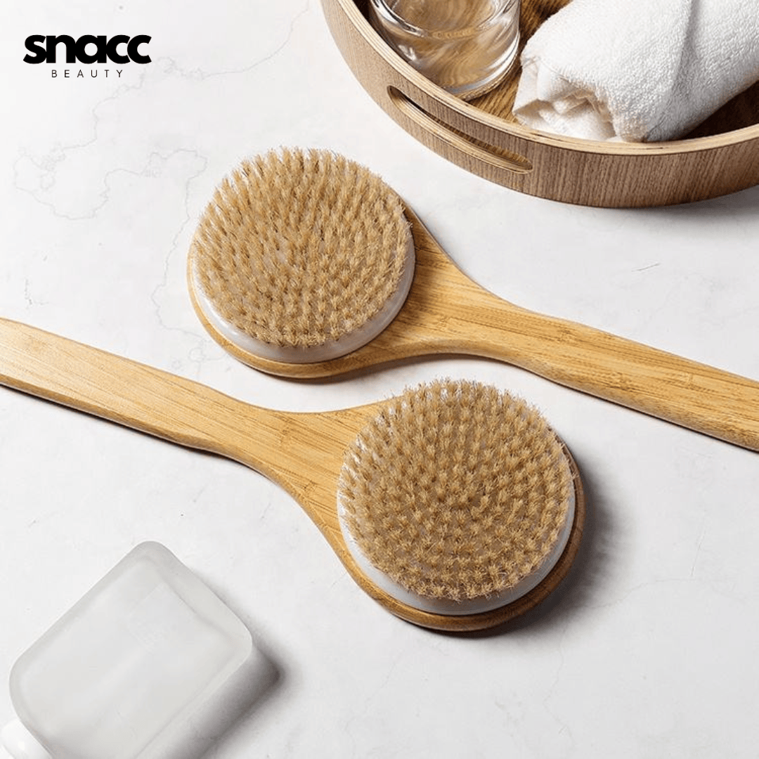 SNACC BEAUTY Body Massage Brush Long Bamboo Handle Exfoliating Body Brush 40cm - Snacc Beauty
